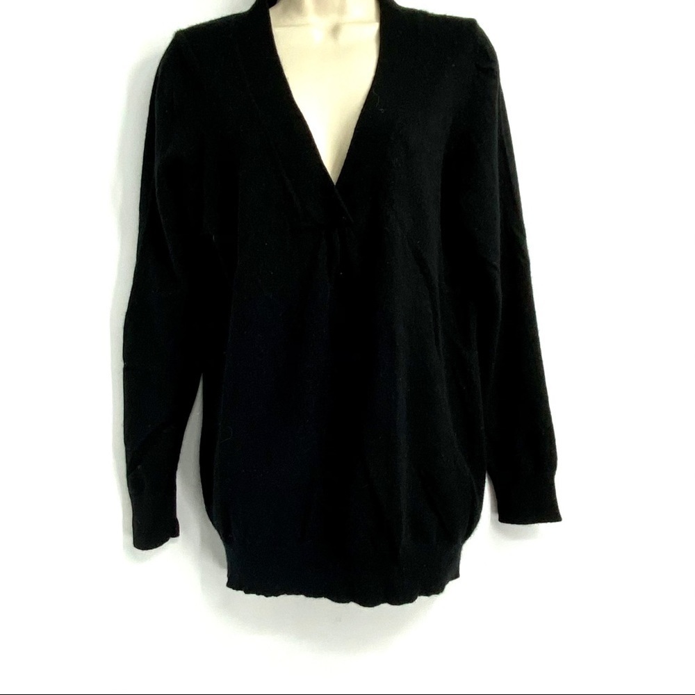 Boden black V neck 100% cashmere sweater 16
